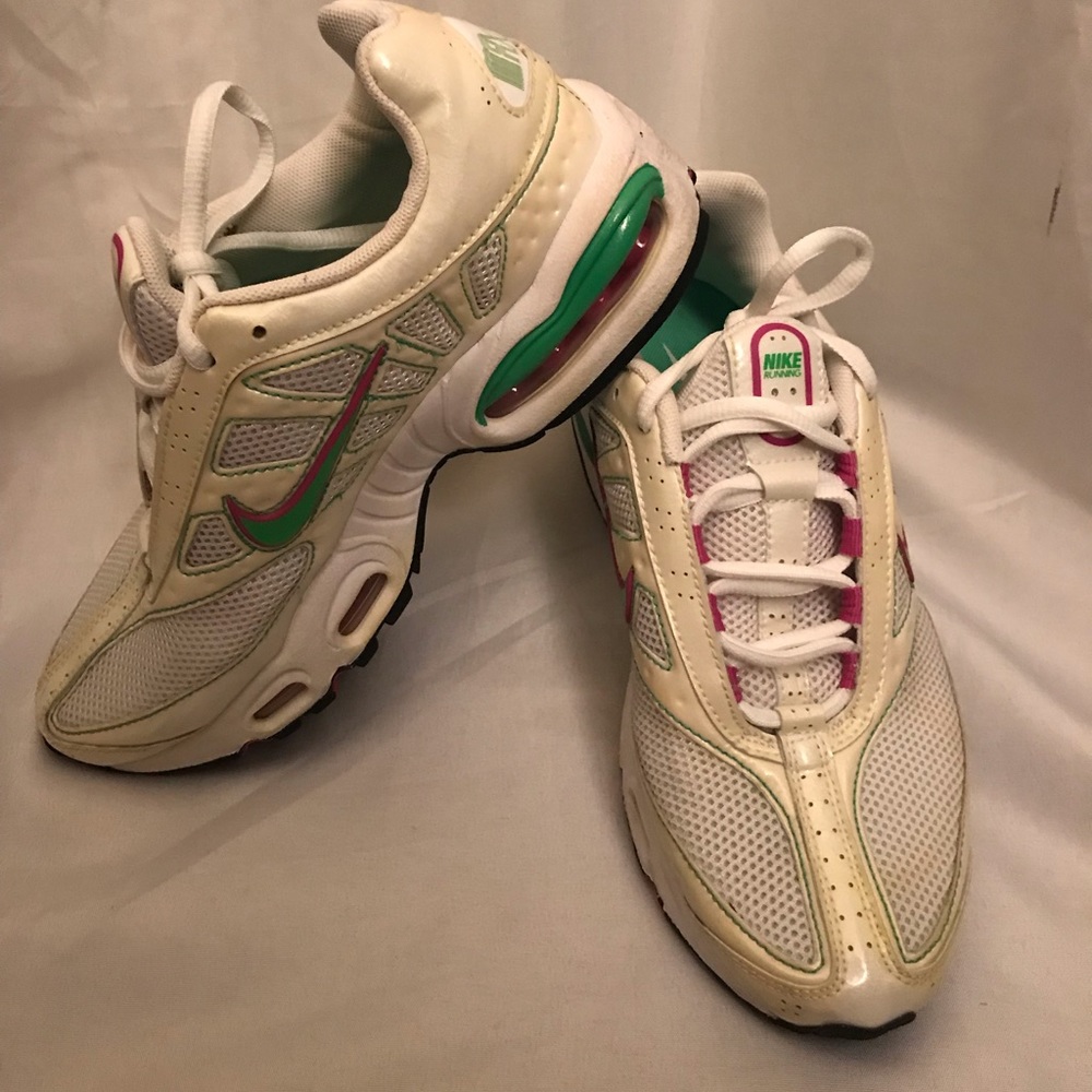Nike Tailwind Womens Size 6